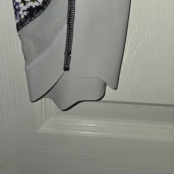 Lululemon Wunder Under Crop High-Rise *Roll Down Scallop Full-On Luxtreme 23" - Picture 7 of 10